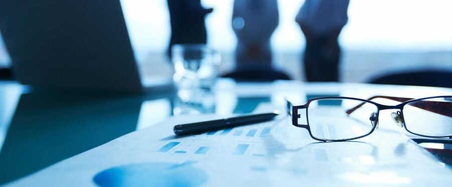 Pic 6 glasses on desk
